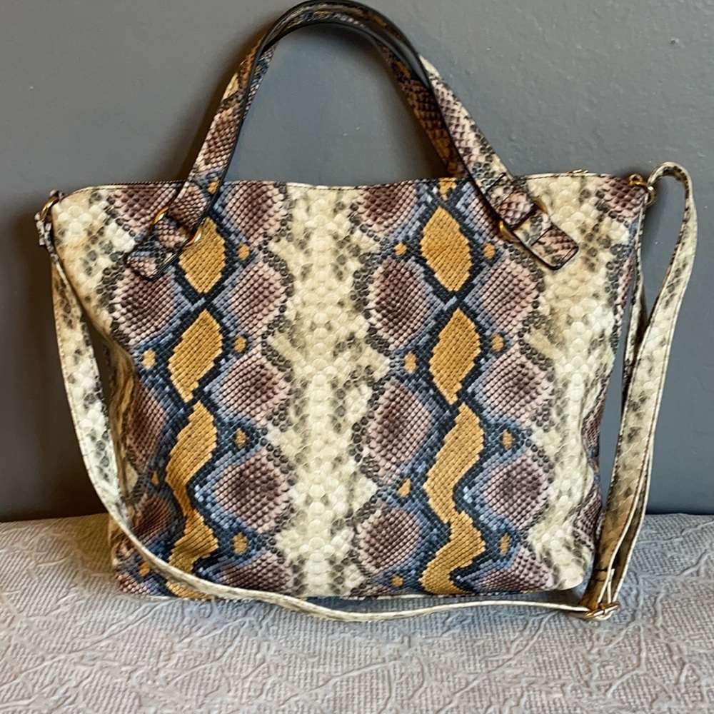 NWT Python satchel Jessica Simpson - Picture 5 of 8